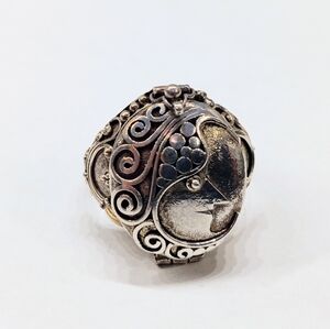 Vintage Celestial Poison Ring Size 9 3/4